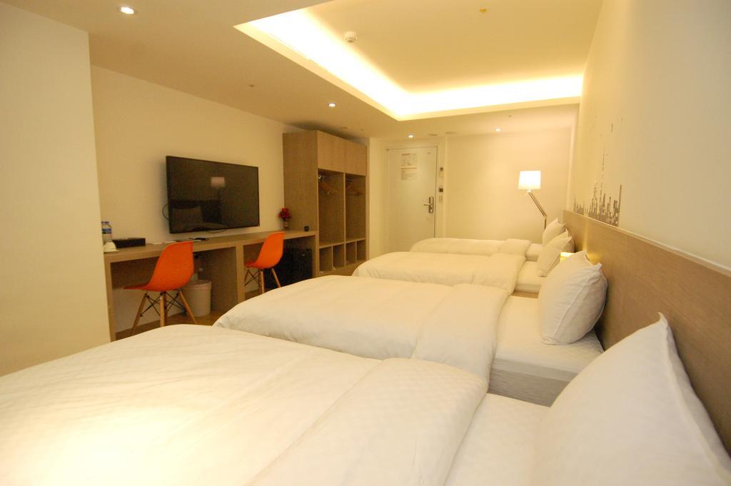 Season 5 Inn Luodong Room photo